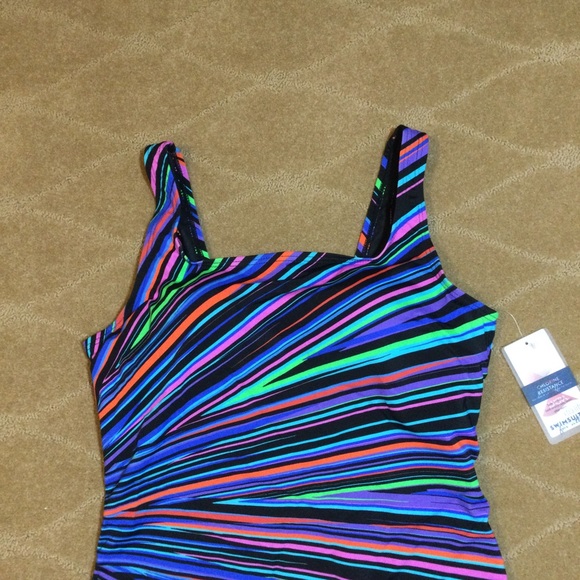 Swimsuits For All NWT Chlorine-Resistant Tank One-Piece Swimsuit, 14 - Picture 4 of 10
